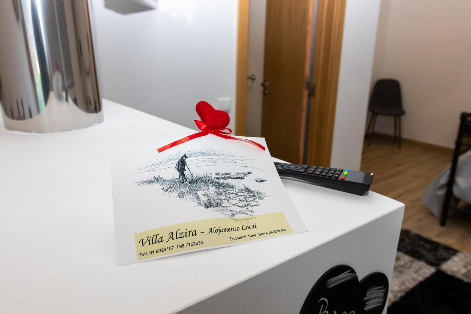 Villa Alzira Seia Habitación foto